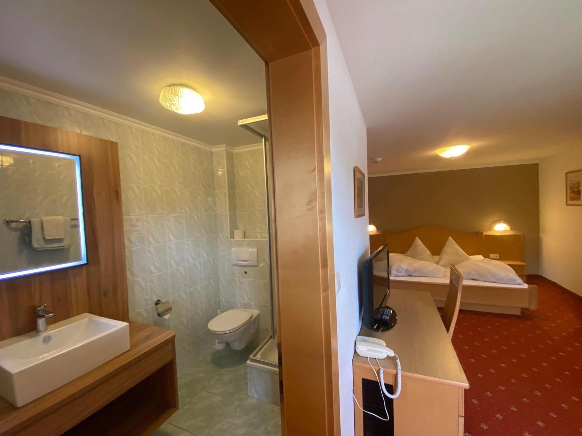 Breitenbach am Inn Pension Edelweiss מראה חיצוני תמונה